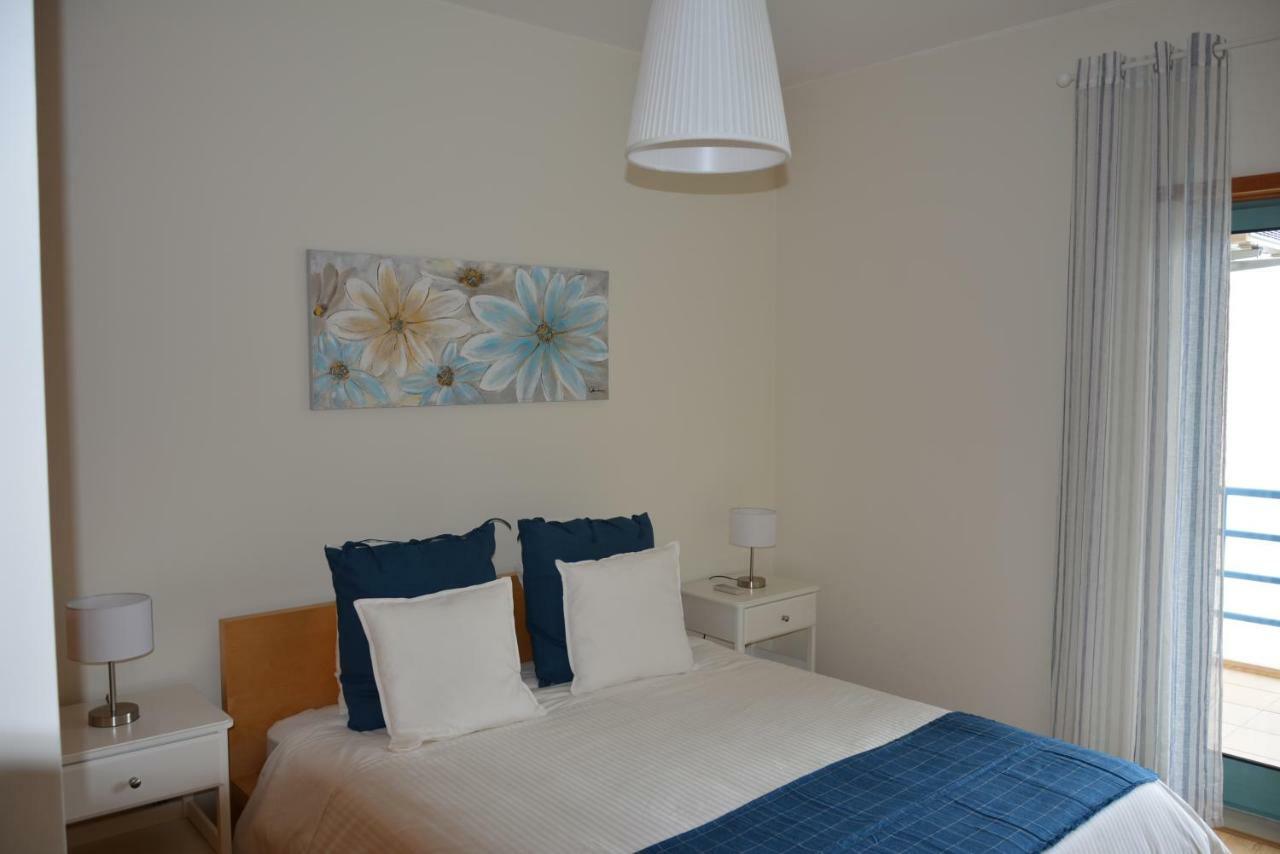 Stunning Apartment With Marina Views Albufeira Exterior photo