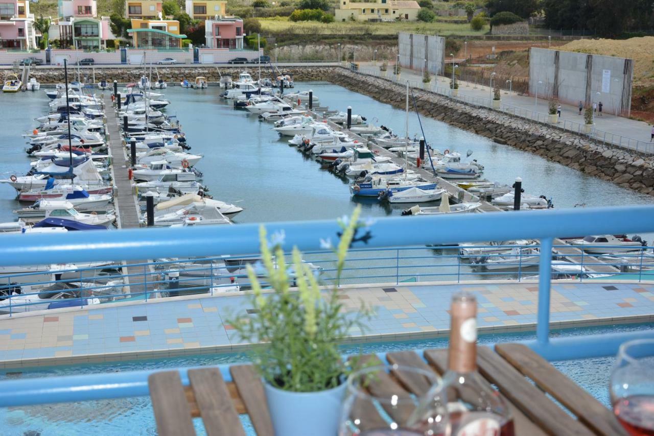 Stunning Apartment With Marina Views Albufeira Exterior photo